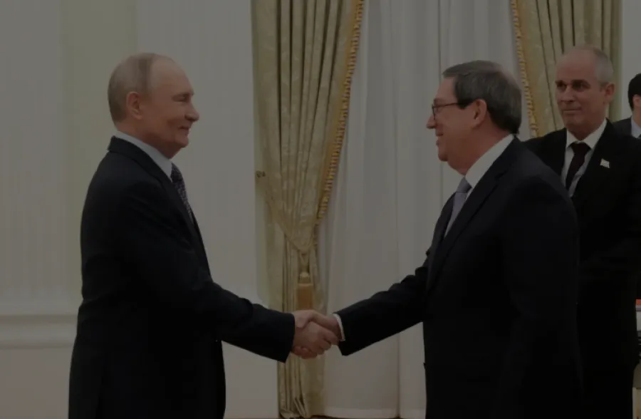 Кубинський виклик: Путін засуджує американські санкції