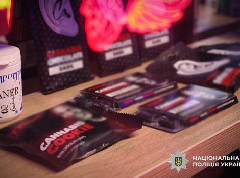 Темний бізнес: криворіжці підмінили вейпи наркотиками в небезпечній схемі