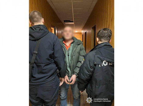 Дерзок в обласному центрі: поліція Дніпра затримала розбійника, який напав на місцевого жителя