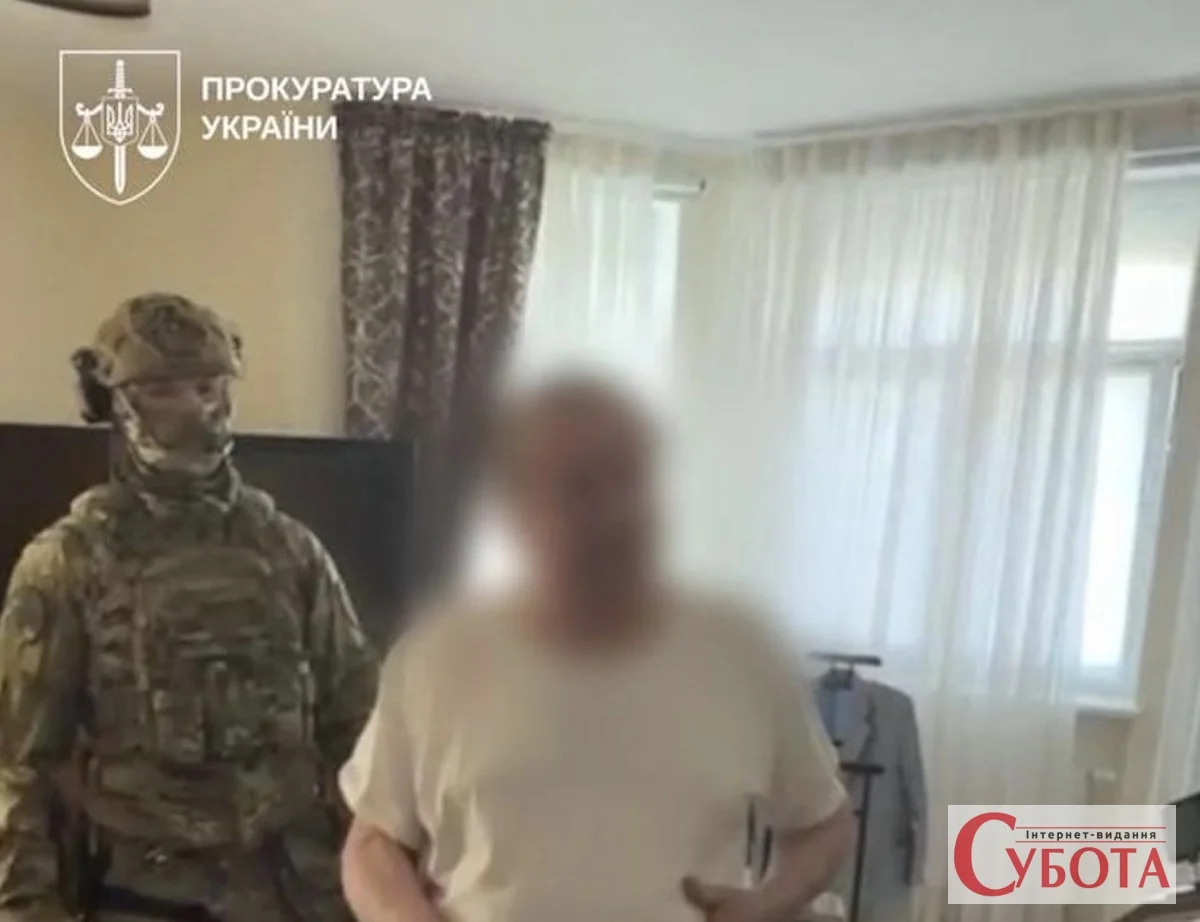 Мільйони у «мертвих душ»: пабліки про обшуки у Поплавського через махінації в університеті