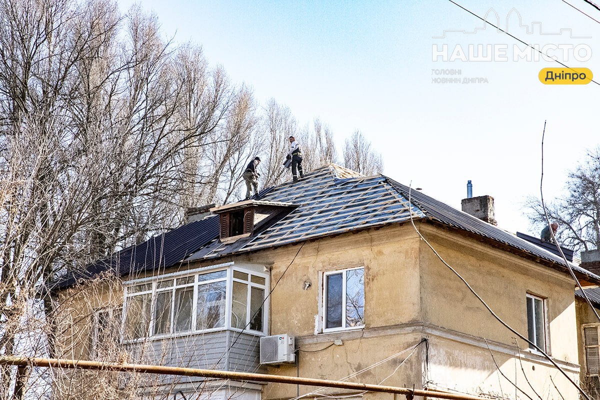 Надійний дах на Сліпака: професійний ремонт покрівель у Дніпрі
