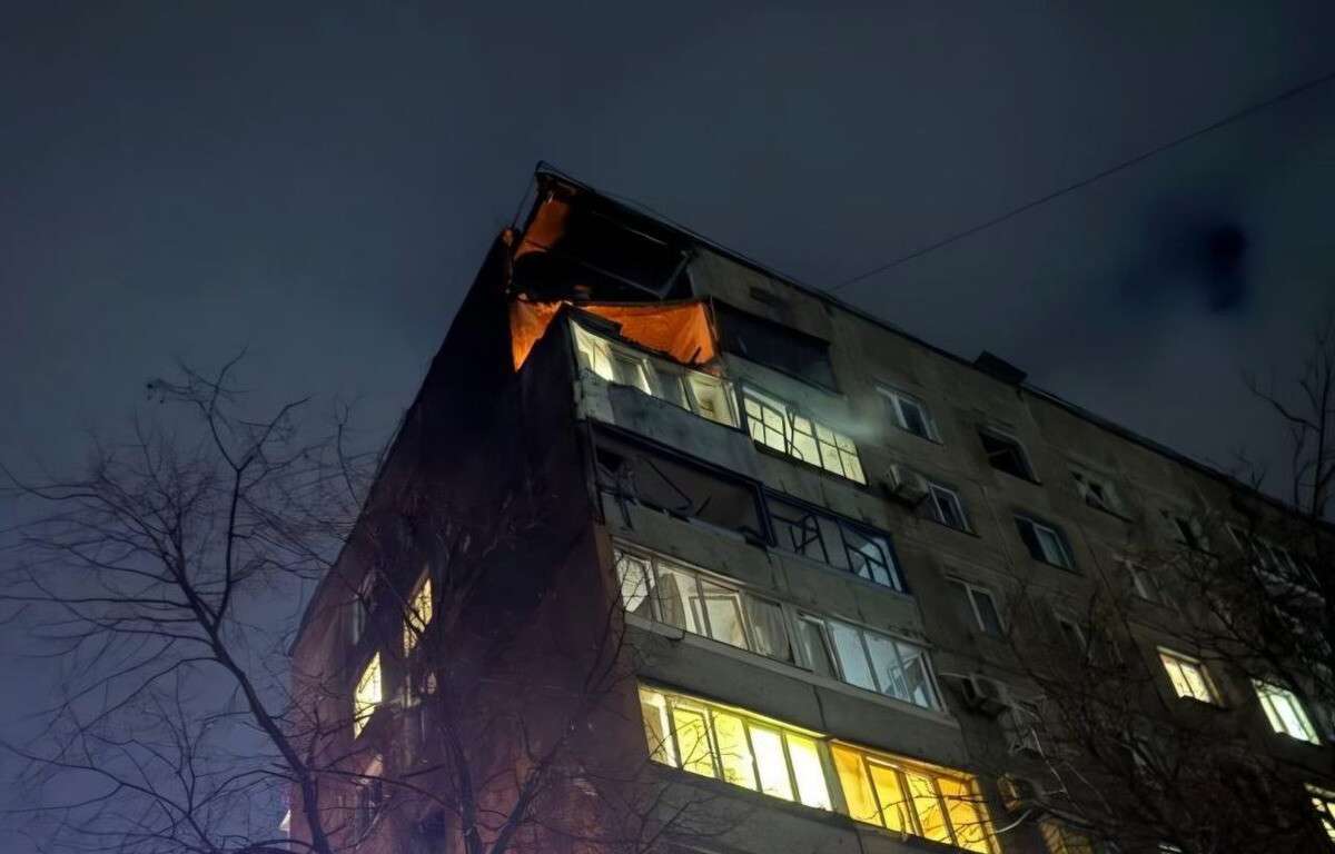 Нічна атака в Дніпропетровській області: постраждала дитина, ворог застосував БпЛА, 'Урагани' та артилерію