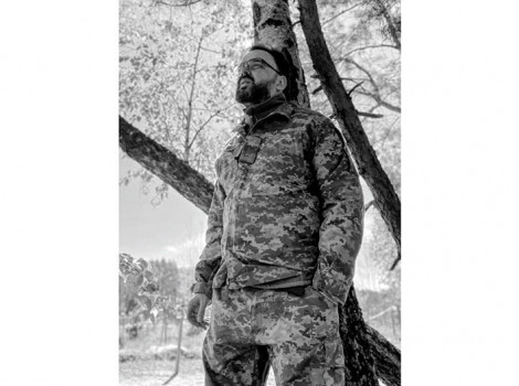 Втрата комічного таланту: Загибель стендап-коміка та військового захисника Артура Петрова з Дніпра