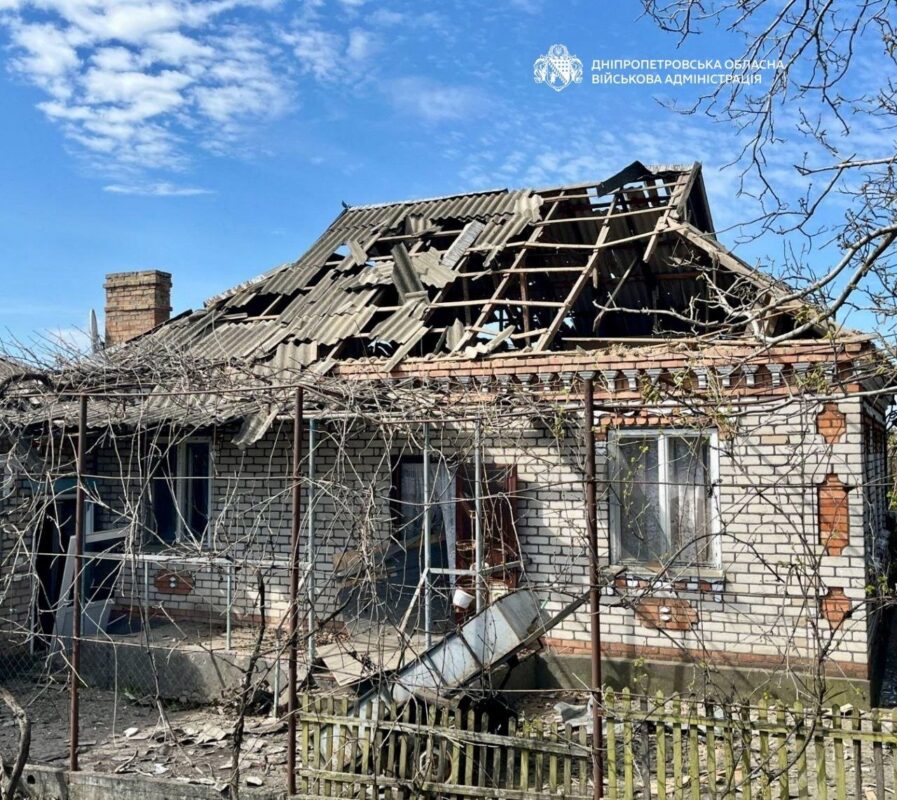 Дніпропетровщина: 12 поранених внаслідок ворожих атак.