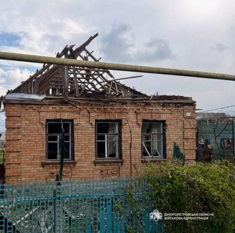 Готовий тайтл:
Наслідки обстрілів на Дніпропетровщині: двоє поранених.