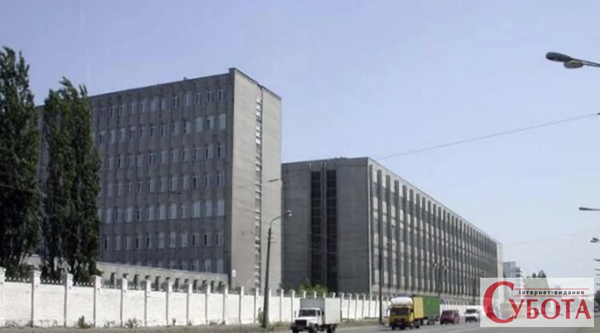 Прокуратура вилучила майно радіозаводу: продаж у 23 рази дешевше.