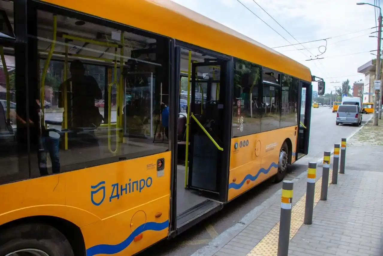 Автобус 4 Днепр