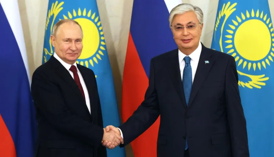 Кінець епохи бензину: Росія без палива шукає допомогу в сусідів