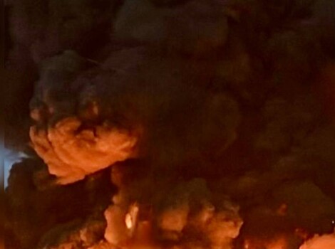 Самара у вогні: ворожа атака на склади з технікою.