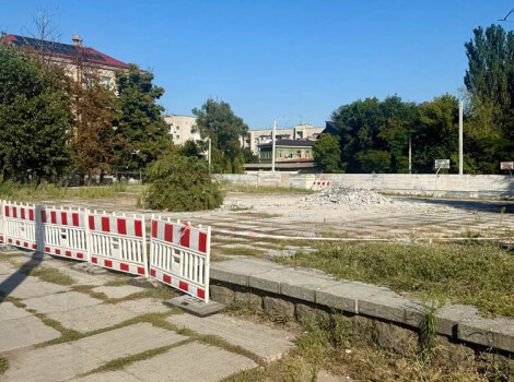 У Дніпрі демонтували пам'ятник комунарам: нова реальність.