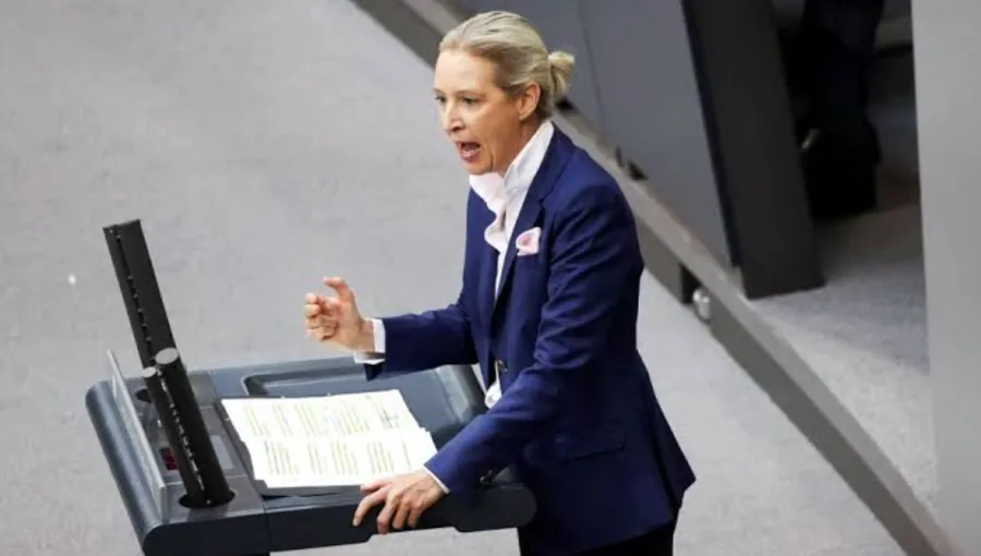 AfD вимагає припинити допомогу Україні та депортувати біженців