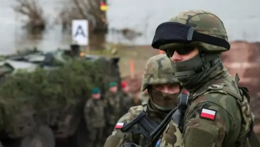 Польща дає відсіч: Збиватимуть російські дрони та ракети одразу після сигналу радара