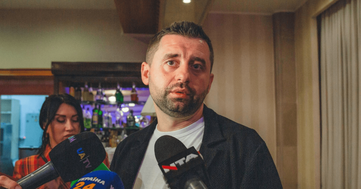 Арахамія розкрив особливість імен усіх шістьох дітей
